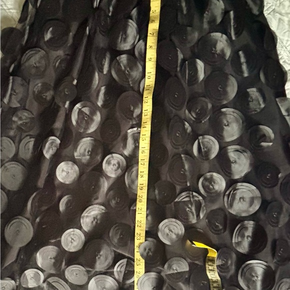 NWOT Elegant Black Women's Skirt - Picture 3 of 4